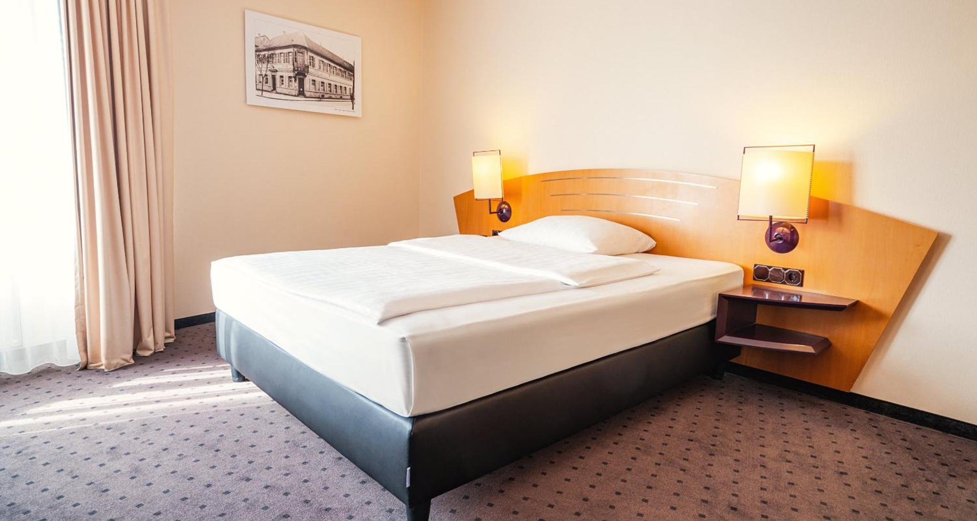 Victor'S Residenz-Hotel Frankenthal Frankenthal  Phòng bức ảnh